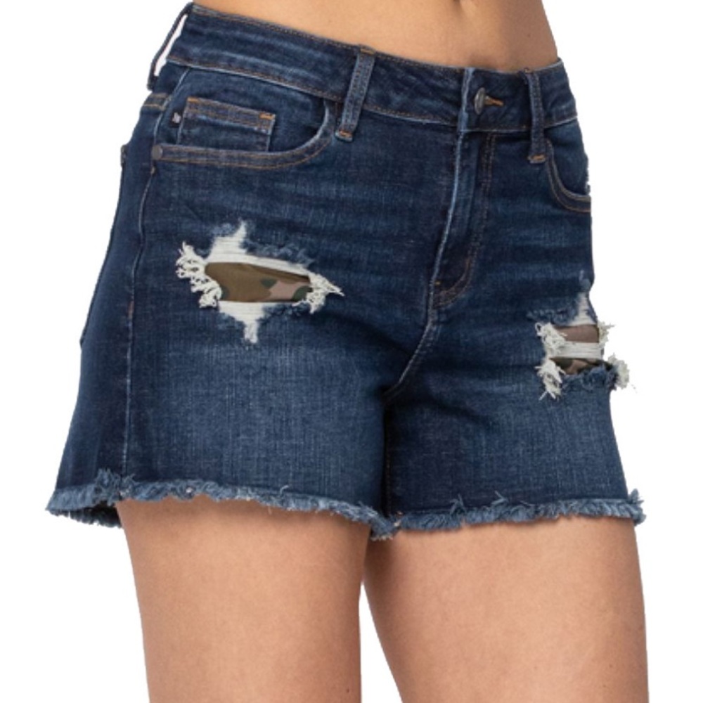 Judy Blue Camo Patch Dark Wash Denim‎ Shorts Stretch Distressed Women’s 1X EUC - Picture 2 of 13